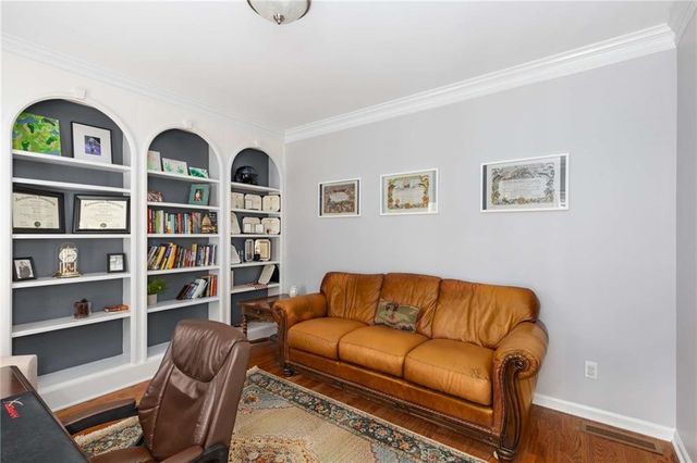 1028 Longwood Drive, Woodstock, GA 30189