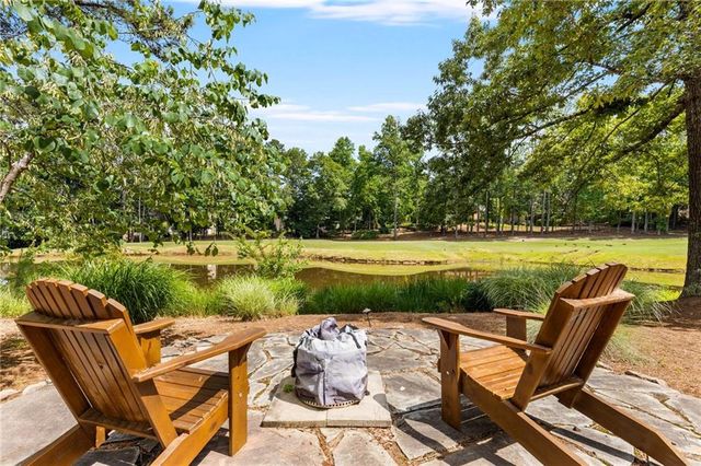 1028 Longwood Drive, Woodstock, GA 30189