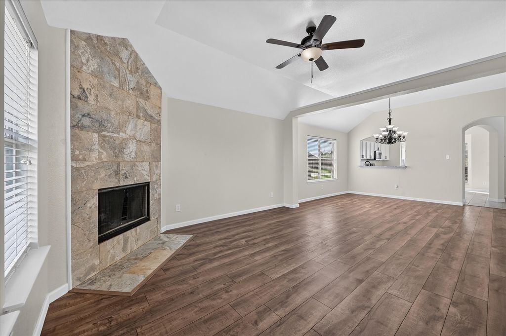 1113 Manhassett Court, Fort Worth, TX 76140 — photo 5