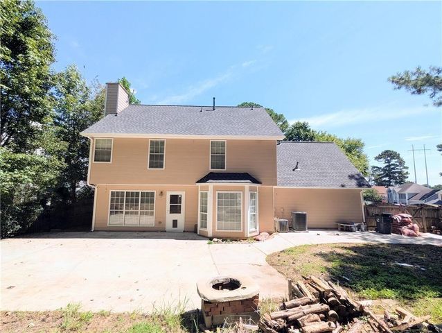 830 Meadowsong Circle, Lawrenceville, GA 30043