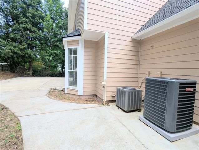 830 Meadowsong Circle, Lawrenceville, GA 30043