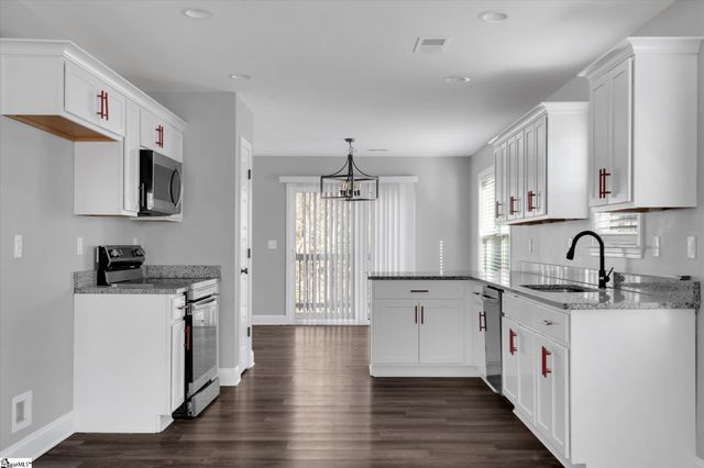 173 Riverside Drive, Taylors, SC 29687