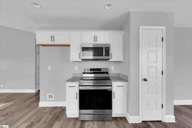 173 Riverside Drive, Taylors, SC 29687