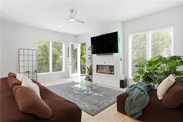 1171 State Street NW B, Atlanta, GA 30318