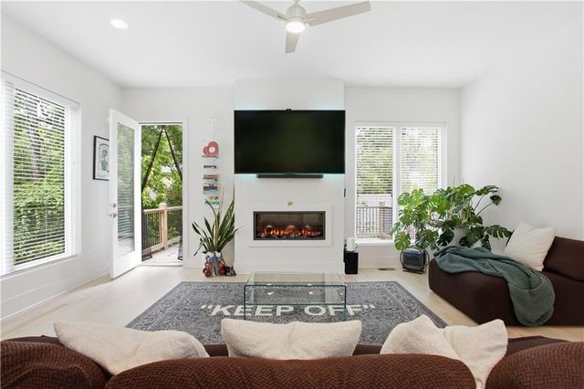 1171 State Street NW B, Atlanta, GA 30318