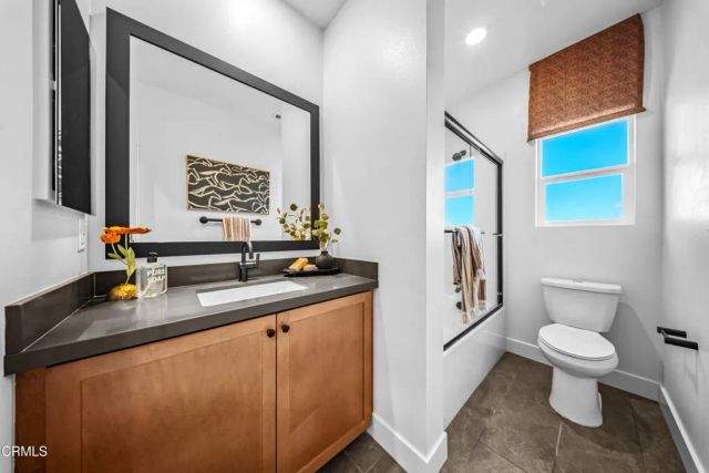 2862 Via Descanso, Camarillo, CA 93012