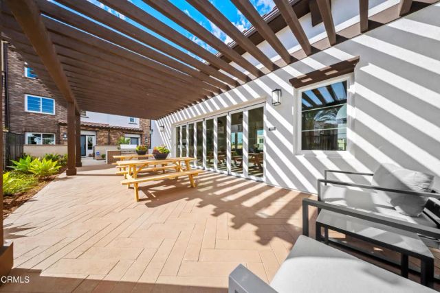 2862 Via Descanso, Camarillo, CA 93012