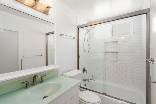 1825 Selby 205, Los Angeles, CA 90025