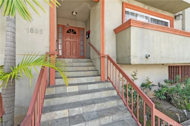 1825 Selby 205, Los Angeles, CA 90025