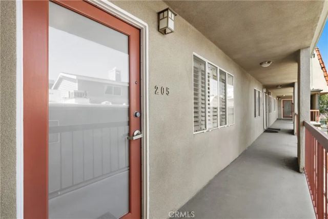 1825 Selby 205, Los Angeles, CA 90025