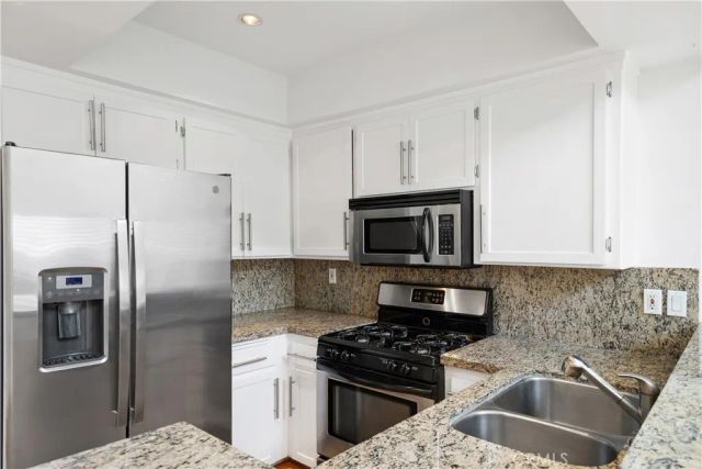 1825 Selby 205, Los Angeles, CA 90025
