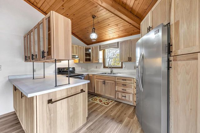 11732 LAKESHORE ROAD, Two Rivers, WI 54241