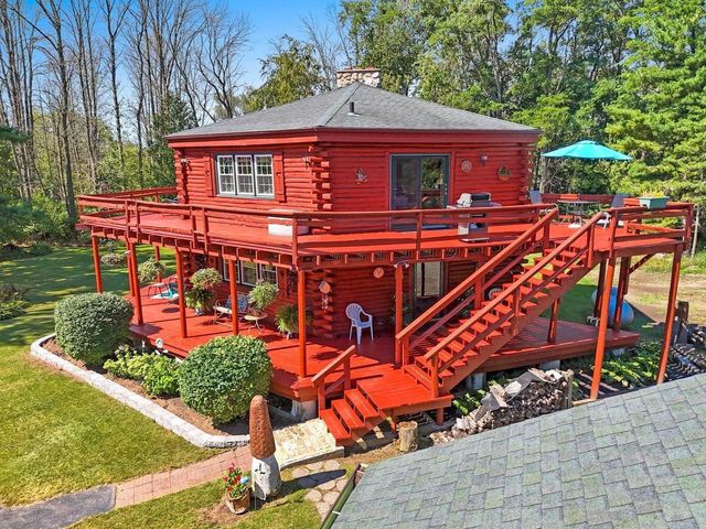 11732 LAKESHORE ROAD, Two Rivers, WI 54241