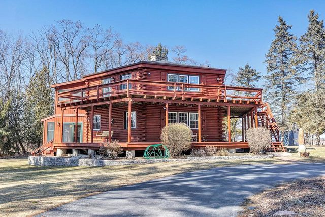 11732 LAKESHORE ROAD, Two Rivers, WI 54241