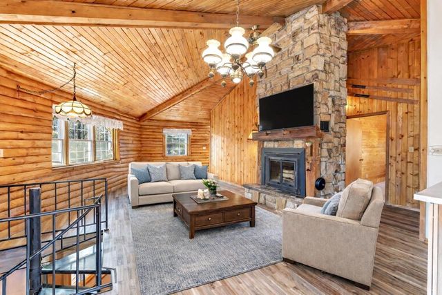 11732 LAKESHORE ROAD, Two Rivers, WI 54241