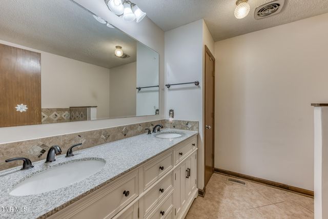 117 Dellwood Lane, Gray, TN 37615