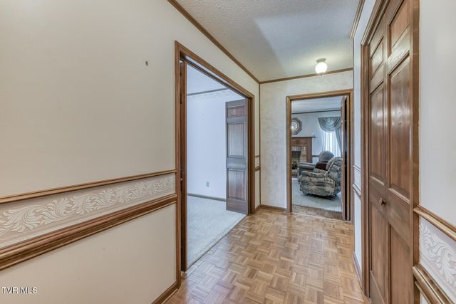 117 Dellwood Lane, Gray, TN 37615