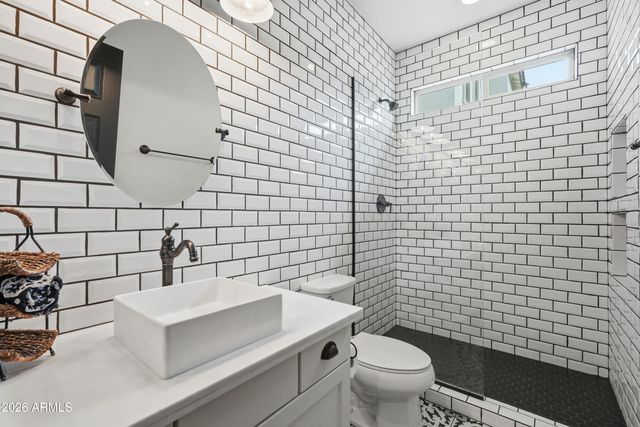 2830 E PEARL Street, Mesa, AZ 85213