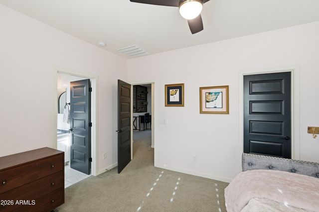 2830 E PEARL Street, Mesa, AZ 85213