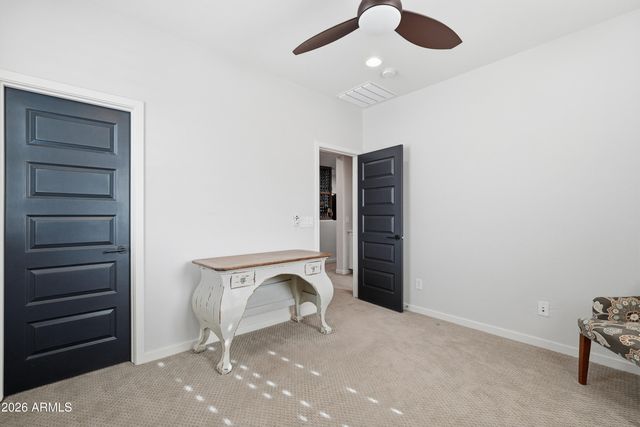 2830 E PEARL Street, Mesa, AZ 85213