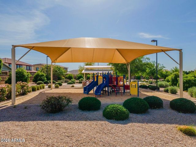 2830 E PEARL Street, Mesa, AZ 85213