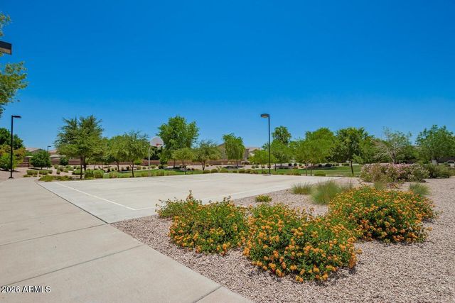 2830 E PEARL Street, Mesa, AZ 85213