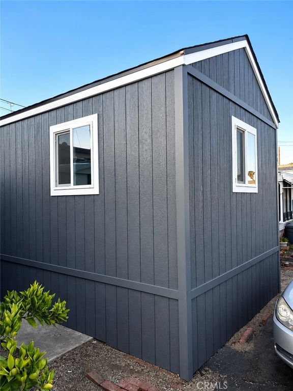 Image 4 of property listing at 2548 Peck Road, Monrovia, CA 91732