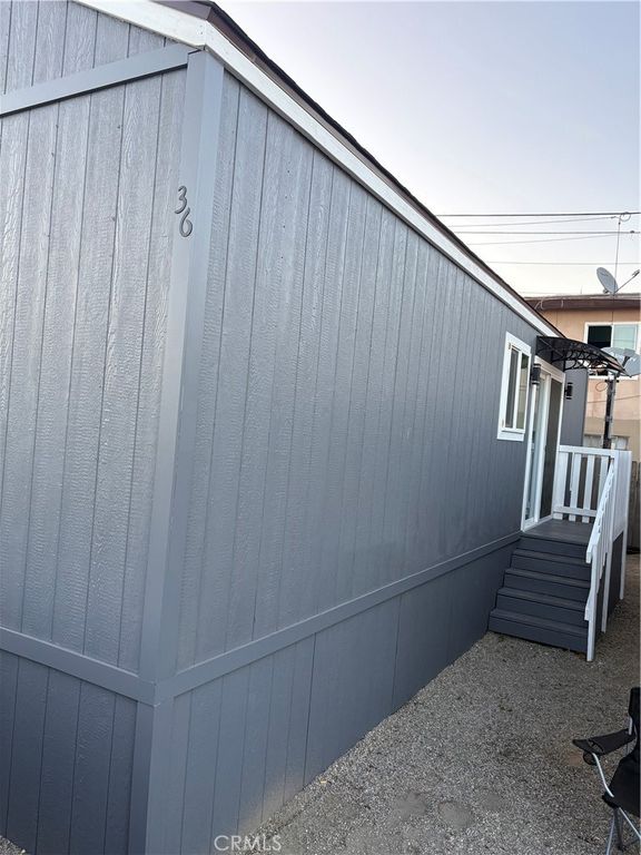 Image 5 of property listing at 2548 Peck Road, Monrovia, CA 91732