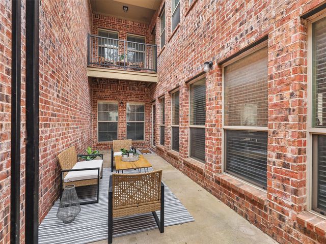 5582 Grosseto Drive, Frisco, TX 75034