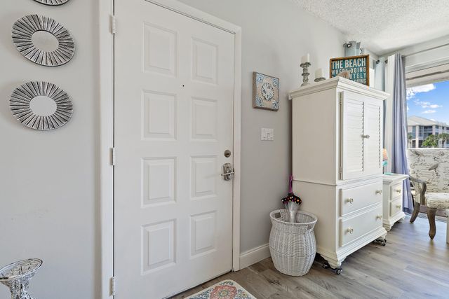 353 S Us Hwy 1 A8, Jupiter, FL 33477