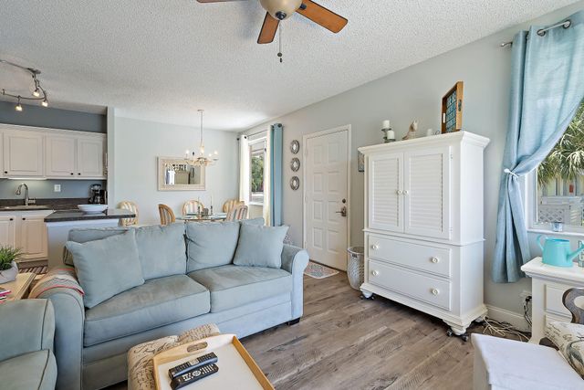 353 S Us Hwy 1 A8, Jupiter, FL 33477