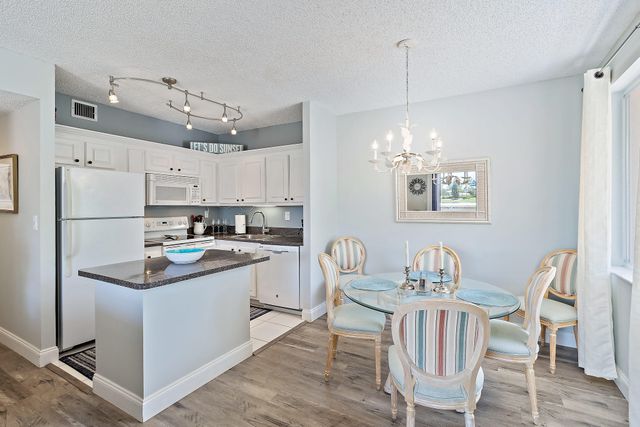 353 S Us Hwy 1 A8, Jupiter, FL 33477