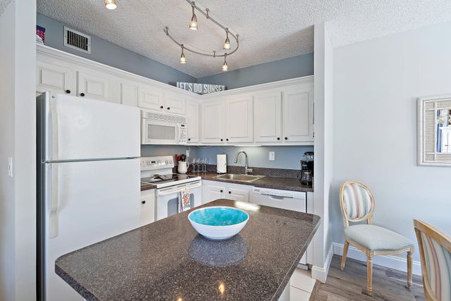 353 S Us Hwy 1 A8, Jupiter, FL 33477