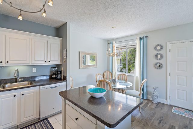 353 S Us Hwy 1 A8, Jupiter, FL 33477