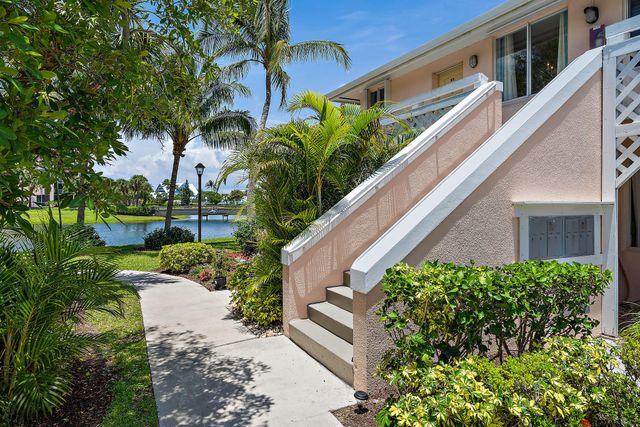 353 S Us Hwy 1 A8, Jupiter, FL 33477