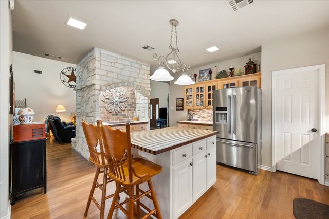 4070 Fm 2452, Corsicana, TX 75110