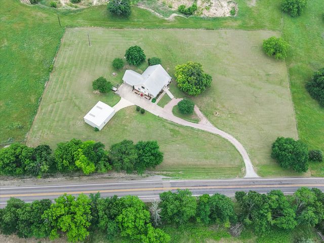 4070 Fm 2452, Corsicana, TX 75110