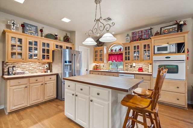 4070 Fm 2452, Corsicana, TX 75110