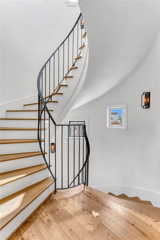 5219 Calle Cordoba Place, Houston, TX 77007
