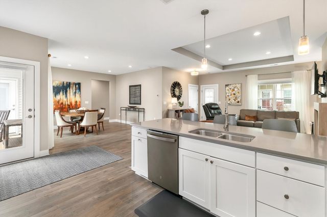 8943 Nelle Lane, West Des Moines, IA 50266