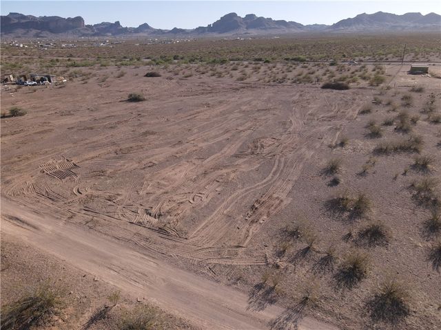 0 N2 of Lot 4 S Eden Road, Golden Valley, AZ 86413