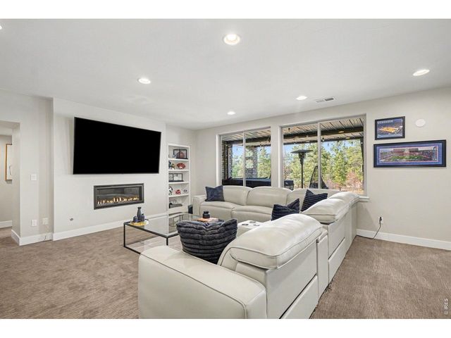 5615 Sunridge Dr, Parker, CO 80134