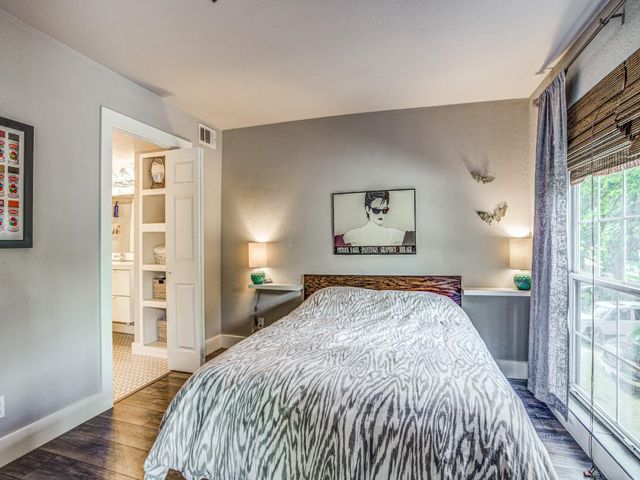 4303 Buena Vista Street 203, Dallas, TX 75205