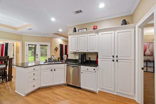 66 Village Dr., Hattiesburg, MS 39402
