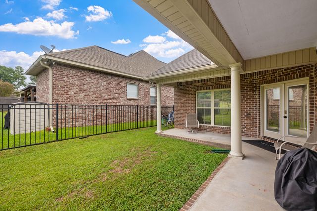 66 Village Dr., Hattiesburg, MS 39402