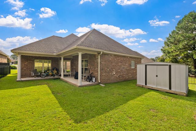 66 Village Dr., Hattiesburg, MS 39402