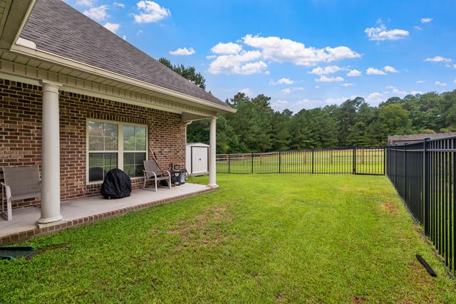 66 Village Dr., Hattiesburg, MS 39402
