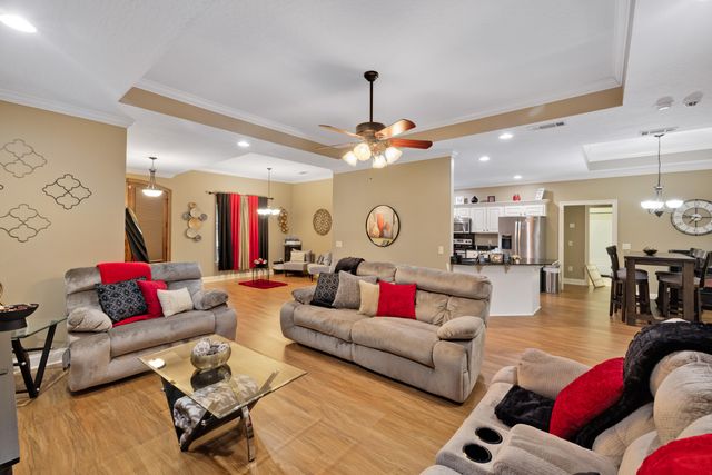 66 Village Dr., Hattiesburg, MS 39402