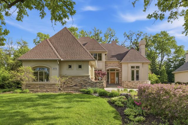 1076 Prairie Avenue, Naperville, IL 60540