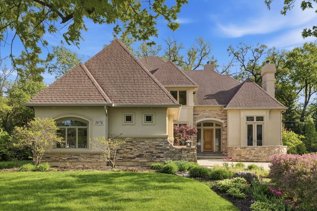 1076 Prairie Avenue, Naperville, IL 60540